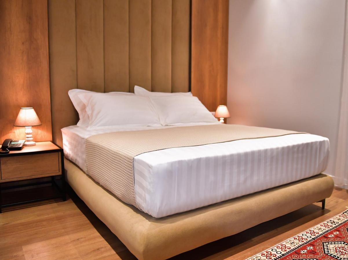 313 Boutique Hotel Tirana Extérieur photo
