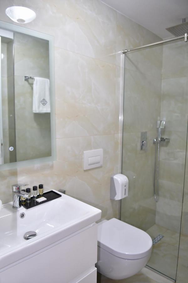 313 Boutique Hotel Tirana Extérieur photo