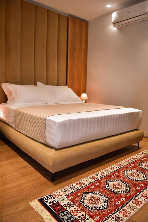 313 Boutique Hotel Tirana Extérieur photo