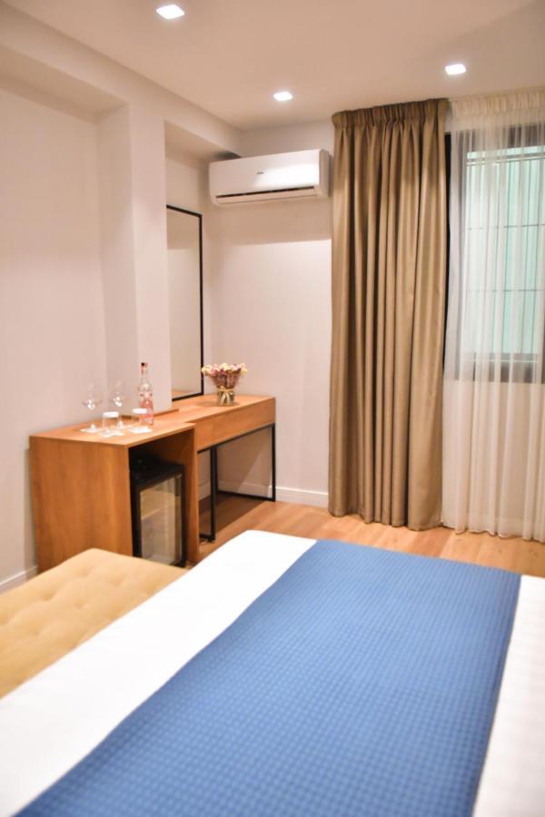 313 Boutique Hotel Tirana Extérieur photo