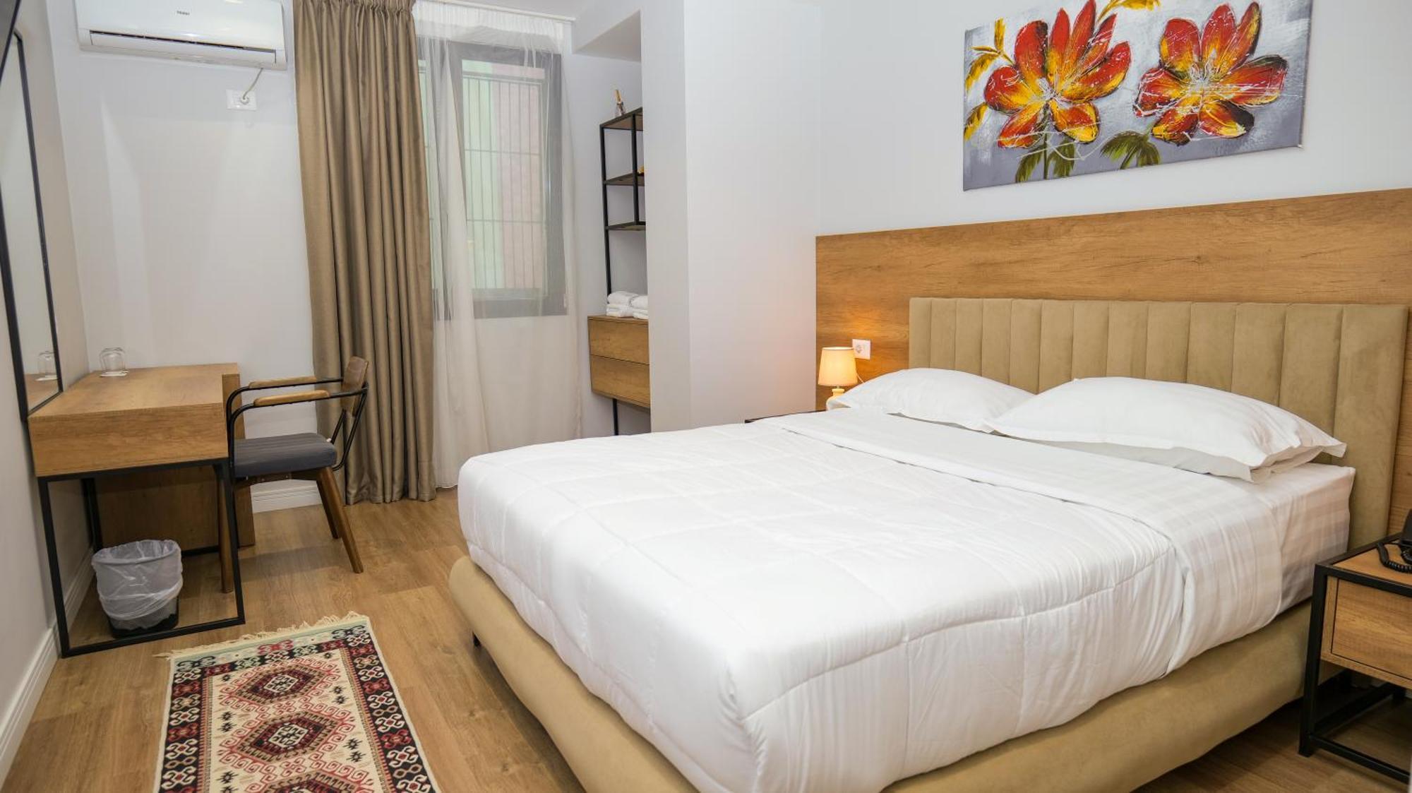 313 Boutique Hotel Tirana Extérieur photo