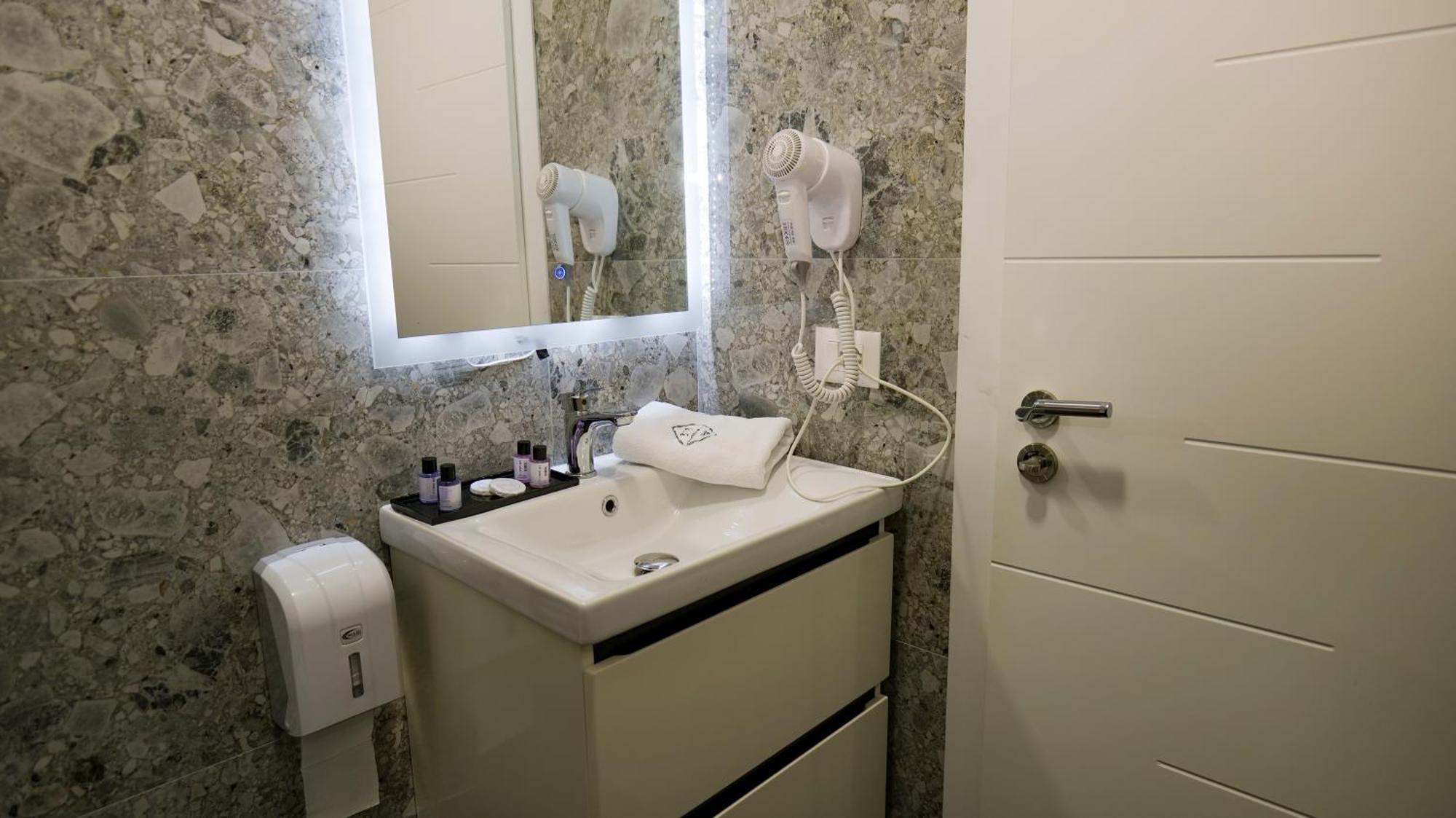 313 Boutique Hotel Tirana Extérieur photo