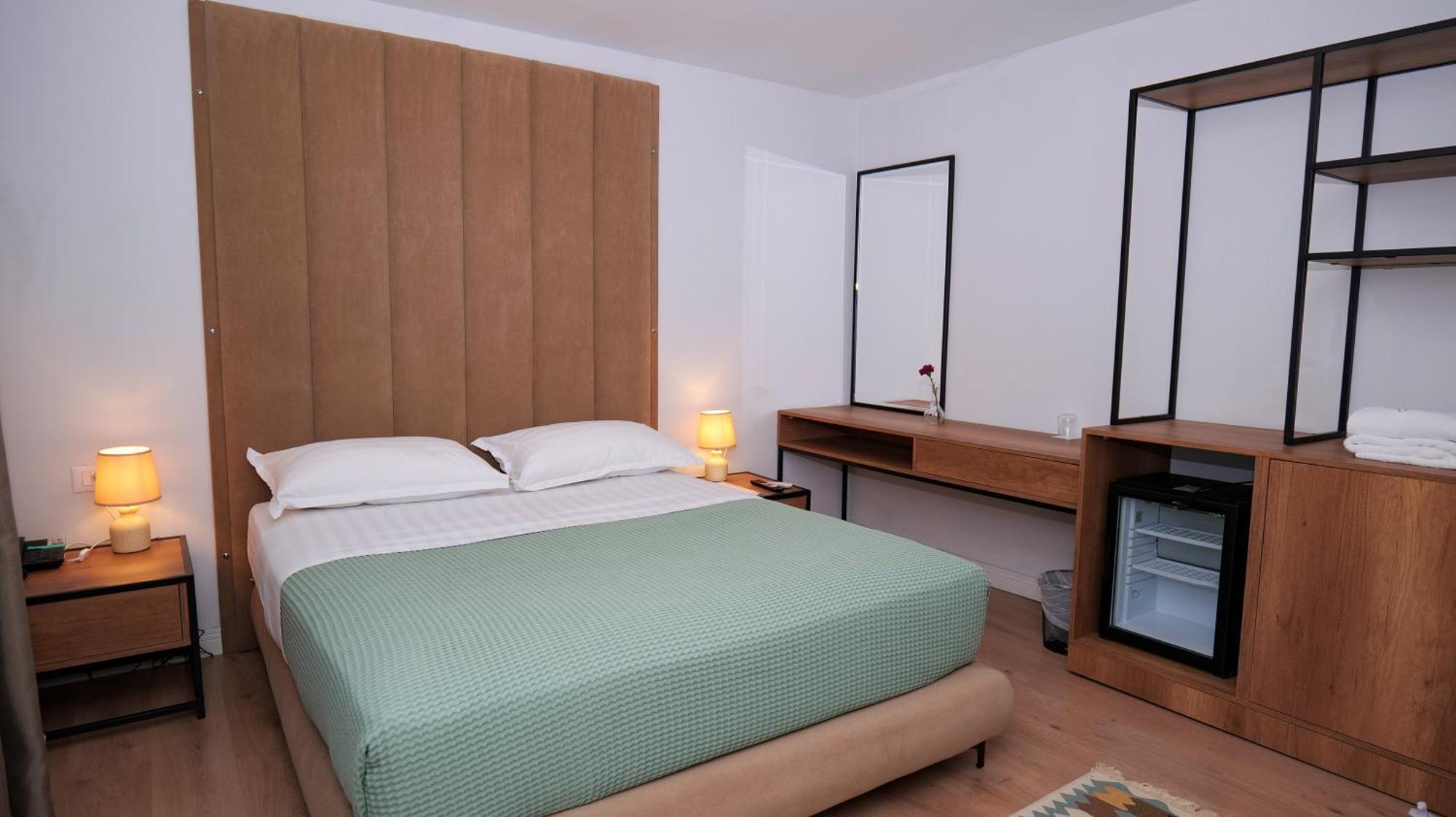 313 Boutique Hotel Tirana Extérieur photo